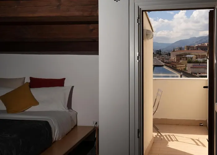 Sopra Moltivolti Bed and Breakfast 4*
